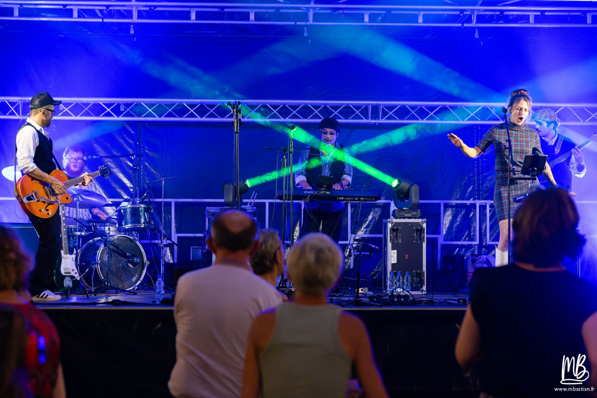 20250726 June et Foes MB22